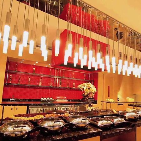 Radisson Blu Marina Hotel Connaught Place New Delhi Restaurant billede